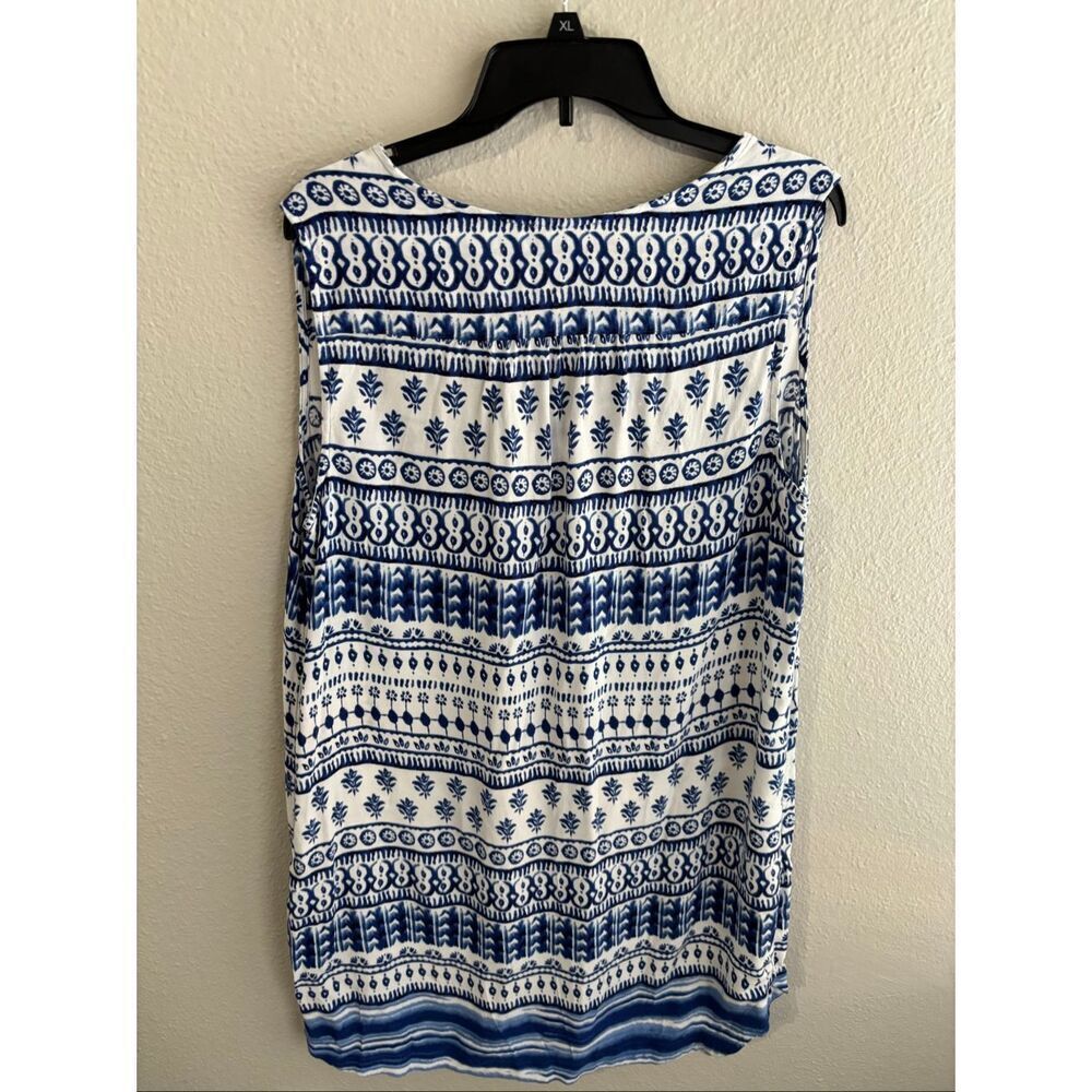 ❤️Beachlunchlounge Lightweight Sleeveless Dress - Picture 3 of 3